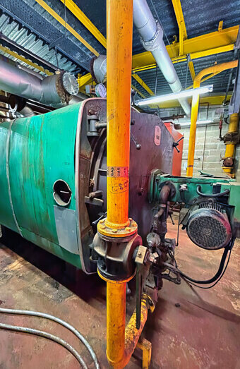 https://plumberleeming.com.au/uploads/2025/06/commercial-plumbing-118372.jpg